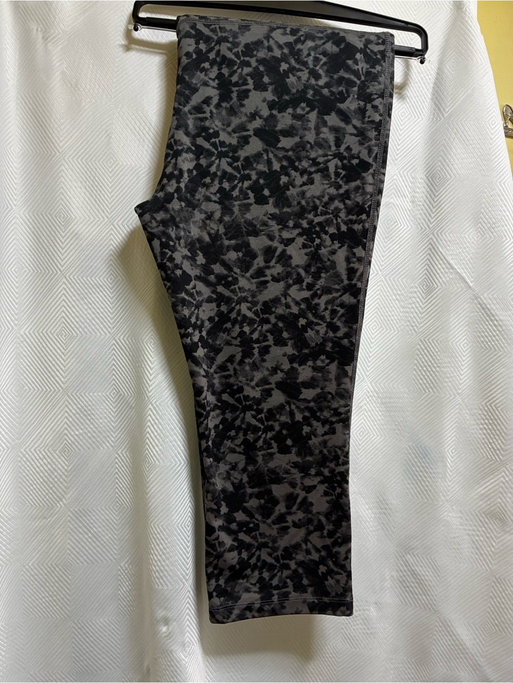 Eddie Bauer Black and Gray Printed Leggings